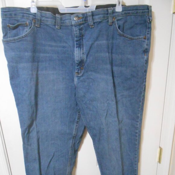 LEE RELAXED FIT DENIM JEANS SIZE 50X30 STRETCH SPANDEX WAISTBAND GUC 👩👨 - Picture 1 of 15